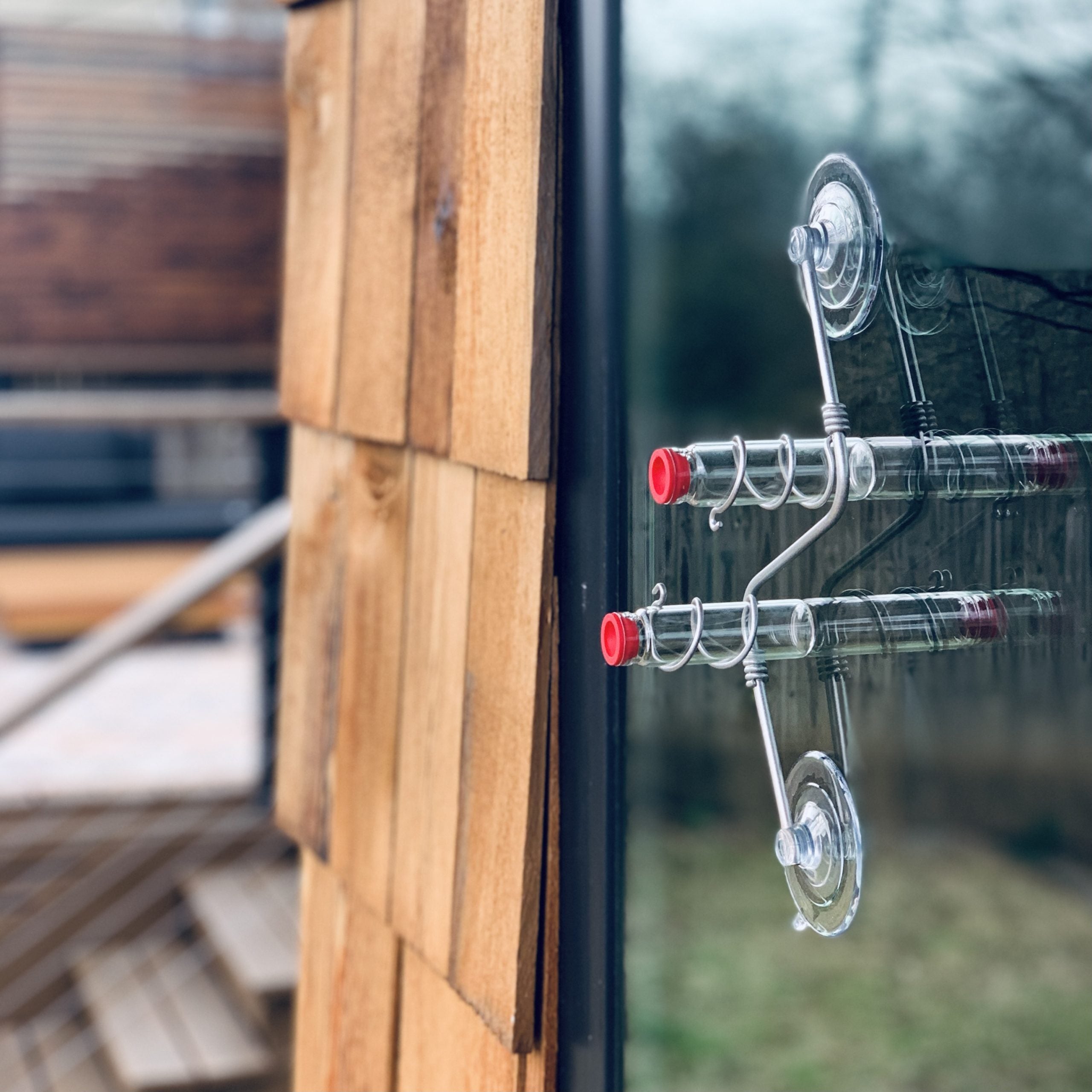 Geo Hummingbird Feeder: Aluminium